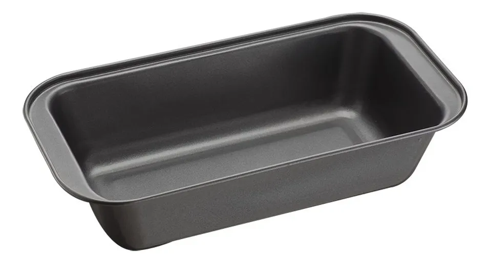 Uso en horno doméstico Budinera antiadherente en uso en horno doméstico para pan casero