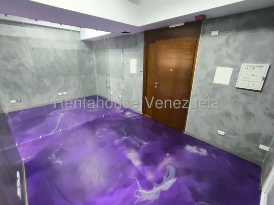 Rf Oficina En Alquiler En Chuao Ccct Remodelada Lista Para Que Te Mudes Cuenta Con Terraza Muy Buena Oportunidad Agenda Tu Visita