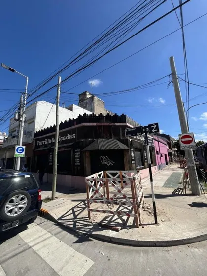 Local En Venta - 2 Ambientes 3 Baños - Wilde