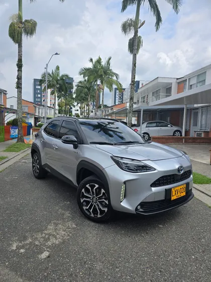 Toyota Yaris Cross Versión Full Híbrida