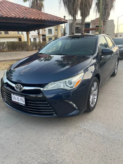 Toyota Camry 2.5 Le L4 At