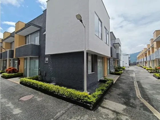 Apartamento En Venta Sector Oro Negro 