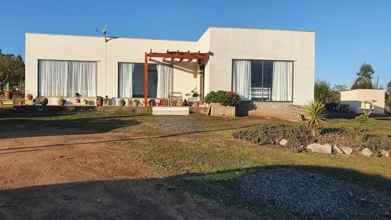 Casa 4 Dormitorios,2 Baños,rol Propio,agua Y Luz