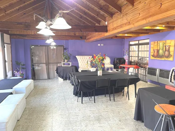 Venta  Chalet 9 Amb. S/lote 20x45  Ramos Mejía  Con Piscina