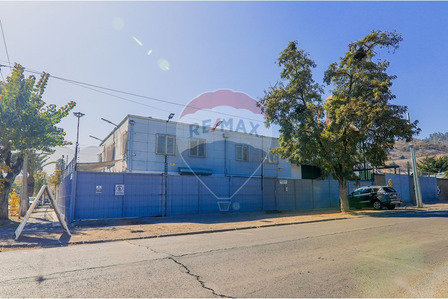 Bodega Con Oficinas En Recoleta: Oportunidad Única Bodega Con Oficinas En Recoleta: Oportunidad Única
