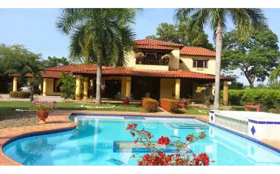 Finca Campestre Montelibano Córdoba 3800 M²