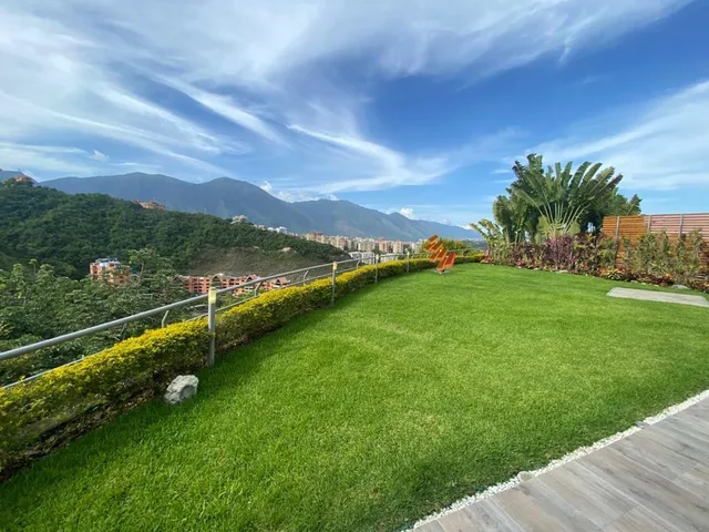 Vendo Casa 825m2/ 4h+2s/4,5b+s/6pe Mirador De Los Campitos 4268