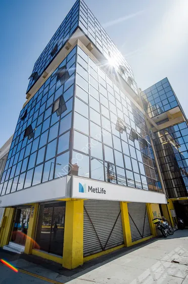 Arriendo Amplia Oficina Pleno Centro Edificio Don Alfredo