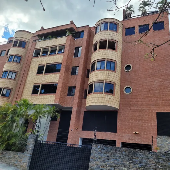 Las Mercedes ,calle La Cinta Se Alquila Bello Penthouse P7l
