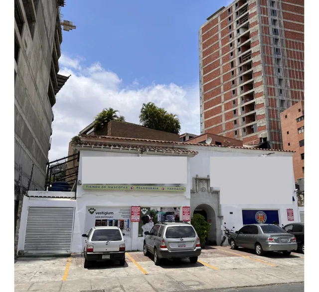 En Venta Casa Comercial En Las Mercedes En Venta Hb