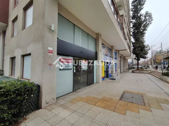 Local Comercial Arriendo Gran Exposición 2 Niveles- Metro