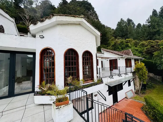 Exclusiva Casa En Venta En Floresta De La Sabana (18360).