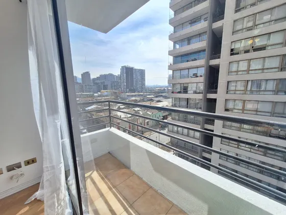 Excelente Depto. Piso 7 2d+db Av. Portugal. C. 41023