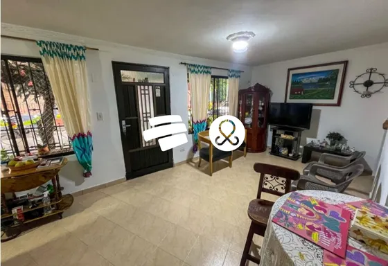 Casa En Venta En Envigado