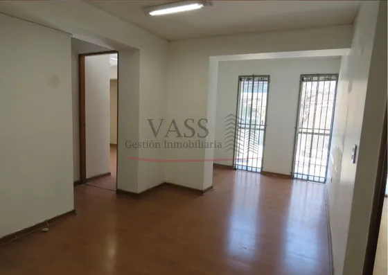Vass Vende Oficina 4p 2b En Las Condes, Santiago