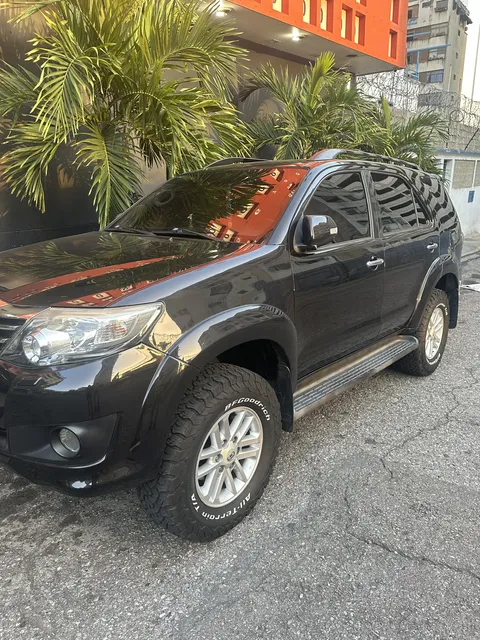 Toyota Fortuner Sr