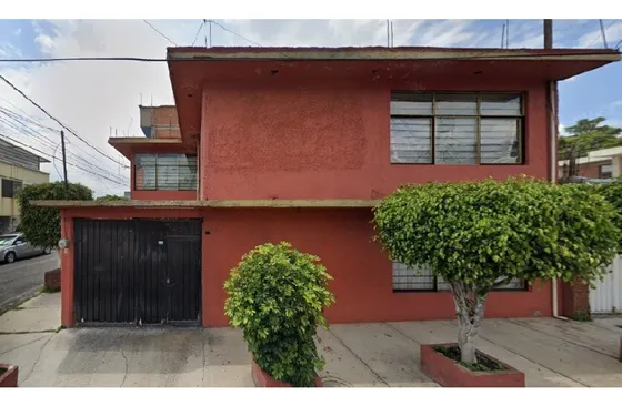Casa En Remate En Residencial Zacatenco, F-1704