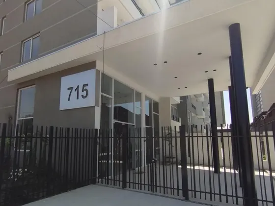 Moderno Home Estudio En San Miguel