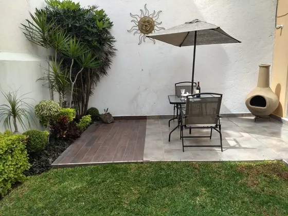 Linda Casa En Candiles, Privada, 3 Recamaras, 2.5 Baños, Ubicadisima !!