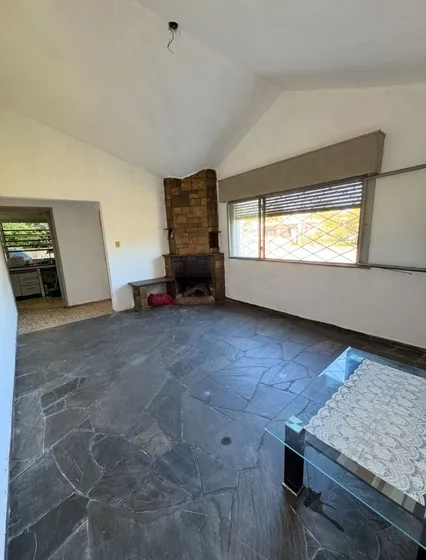 Casa 4 Dormitorios, 794 Metros De Terreno.