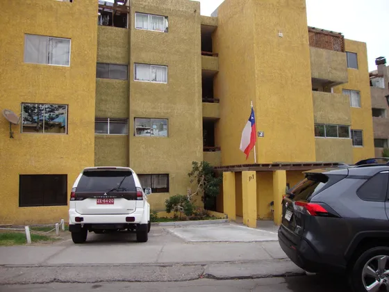 Condominio La Tirana / Calle Cinco