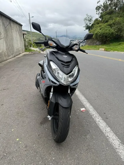 Moto Victory Bold