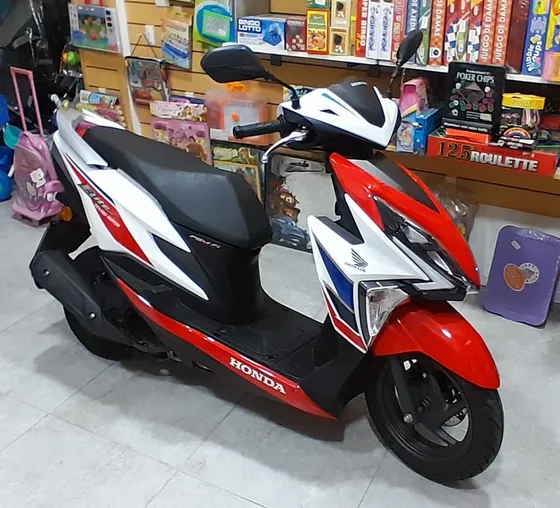 Honda Elite 125 Tricolor Año 2020