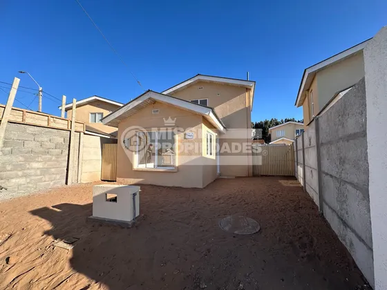 Se Arrienda Casa En Faldeos De La Florida Iii - La Serena
