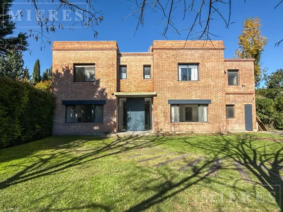 Casa En Alquiler En Santa María De Los Olivos