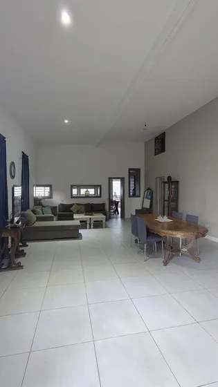 Amplia Casa Semi Privado Calle Sanchez Gllen 