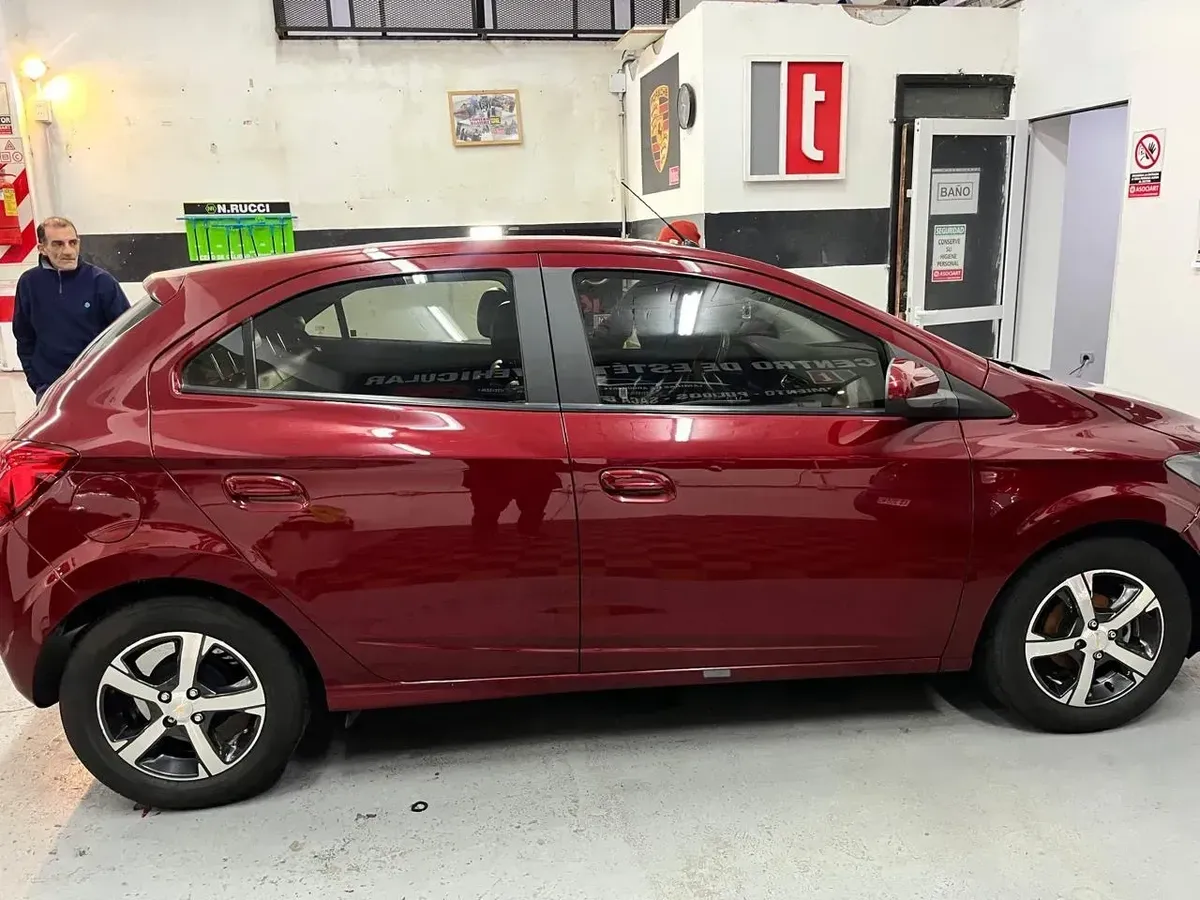 Chevrolet Onix 1.4 LTZ 98 CV