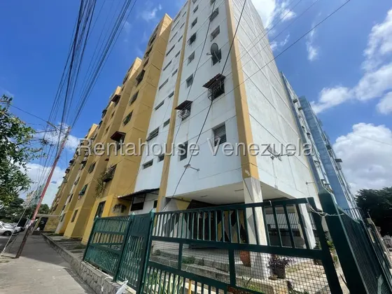 Diana Blanco Vende Acogedor, Moderno Y Fresco Apartamento En Centro De Barquisimeto, Combina Comodidad Y Tranquilidad. Agua Constante Y Gas Por Tuberías.