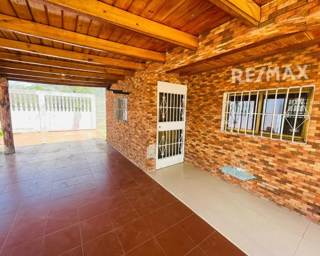 Re/max 2 Mil Vende Casa En Guayacan Norte, Calle Robles, Tubores, Isla De Margarita, Nueva Esparta, Con Zona Residencial