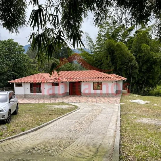 Casa-finca En Venta En Carmen De Viboral - Vereda Aguas Claras Cod 68162