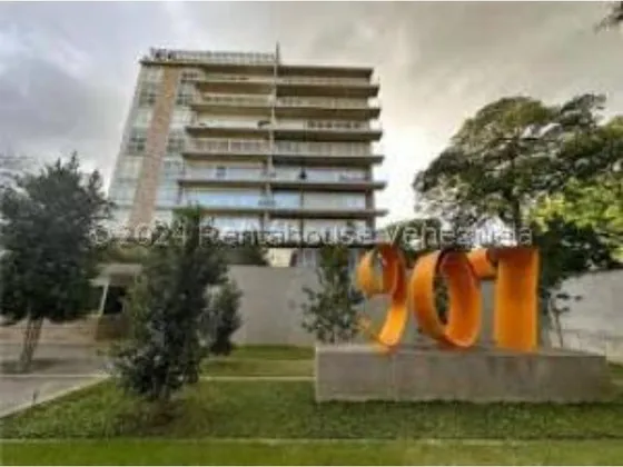#24-28654  Estupendo Apartamento En Country Club 