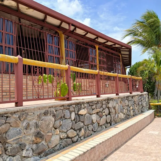 Granja Y Posada En Venta En Lomas Del Manzano Barquisimetonv