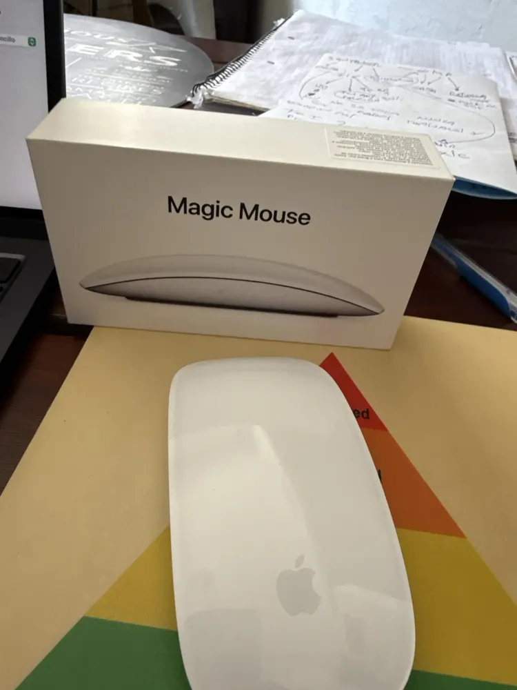 Mouse mágico Apple com superfície multitoque USB-C preto