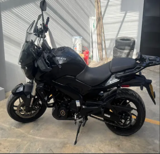 Moto Dominar 400
