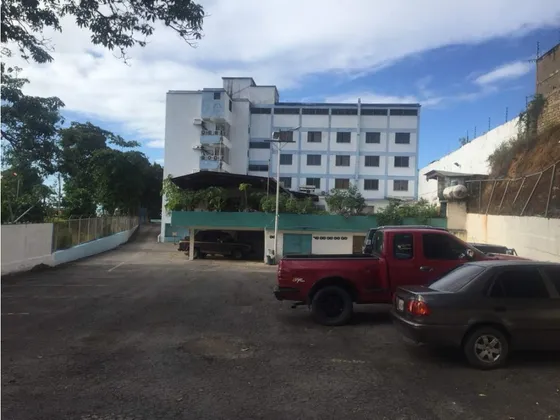 Se Vende Edificio En Carúpano Estado Sucre  Ve10-584rg-rgon
