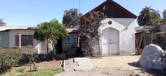Casa En Venta De 3 Dorm. En Huasco