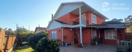 Hermosa Casa En Venta De 4 Dorm. En Algarrobo