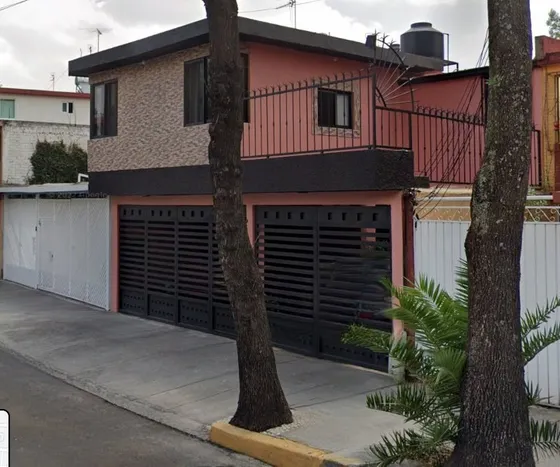 Casa En Rosa Zaragoza, Coyoacan Con Excelente Ubicación Arf
