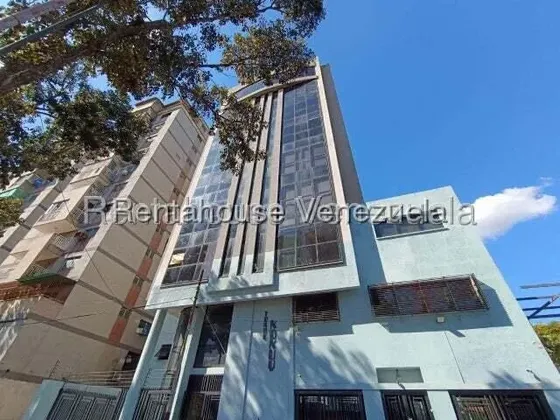 Mp En Alquiler Oficina En La Av Bolivar Valencia