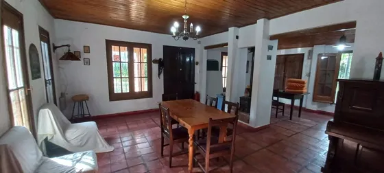 Casa-quinta En Rincón. 3 Dormitorios-pileta