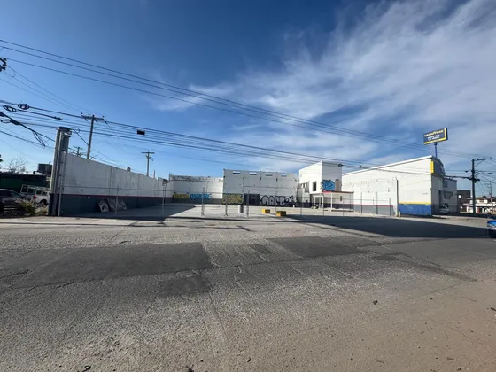 Local En Renta Blvd. Alonso De Torres 952 M2 León, Gto