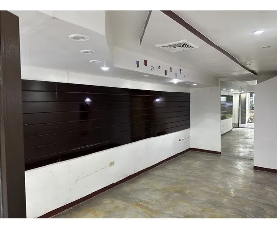 En Alquiler Local Comercial Transversal 20, Montalbán I, Caracas, Libertador, La Vega, (wd)