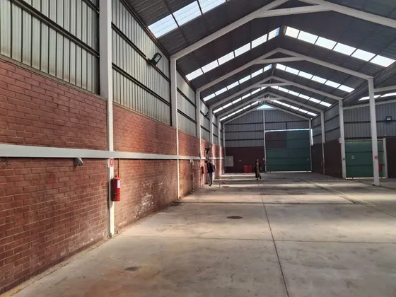 Amplia Bodega De 620m2 En Pleno Centro De San Bernardo