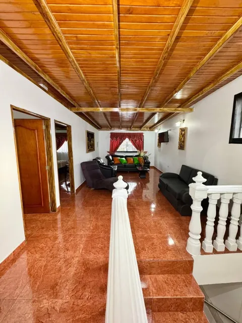 En Venta    2 . Diagonal A La Gobernación En El Centro De La Ciudad