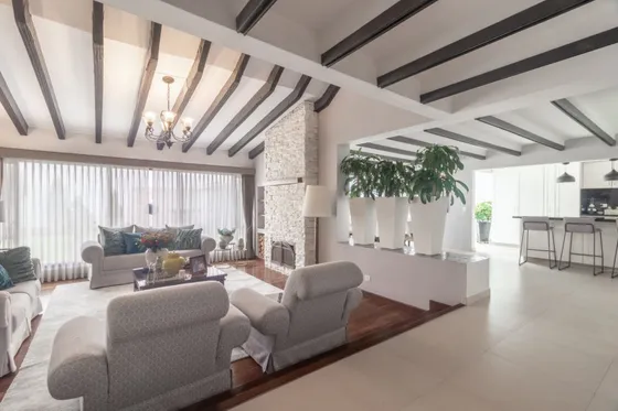 Casa En Venta En Malibu. Cod V14757