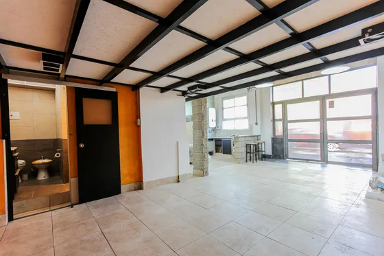 Galpon 74 Mts.  Apto Comercial. Boedo. Acepta Departamento En Mar Del Plata.